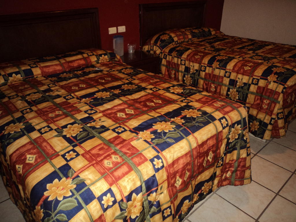 Hotel California Navojoa Εξωτερικό φωτογραφία